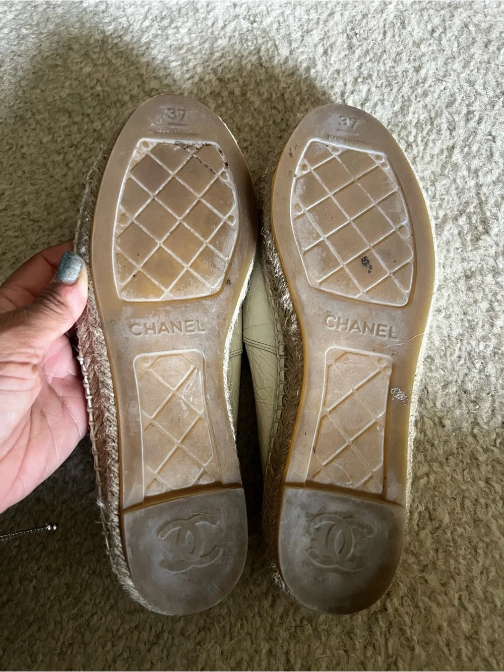 CHANEL Cream Leather Espadrille Slip-Ons with Interlocking CC